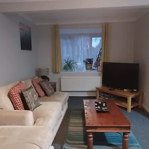  Holiday home Fieldfare Green: Spacious 4-bedroom House With Field Views United Kingdom